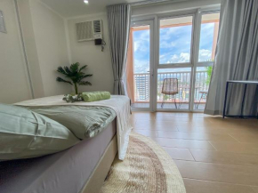 nJoy! CHIC & Luxury at Venice Canal - perfect for business & couples